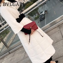 BVLGARI 38102-12 潮流新品衍縫網格設計原單黃銅蛇頭扣單肩斜挎包