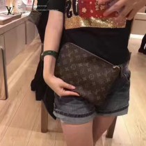 LV M44148 旅行伴侶經典ETUI VOYAGE原單老花圖案小號收納袋