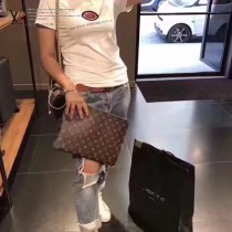 LV M44148 旅行伴侶經典ETUI VOYAGE原單老花圖案小號收納袋