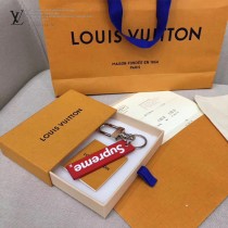 LV-0002 正品開發supreme聯名款原單紅色水波紋鋼製五金包包掛件