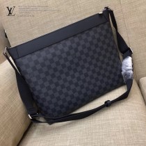 LV N40004 時尚商務男士MICK原單黑色棋盤格中號單肩斜挎包