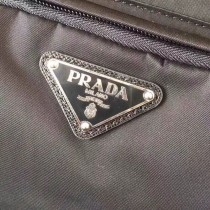 Prada-2VH021 普拉達男士原版皮郵差包