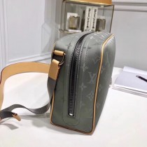 LV-M43884 原單 相機包 為男士生活出行而設計 既可斜挎 亦可模仿秀場中的手提造型