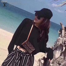 LV原版皮經典款 老花腰包 胸包 手拿包