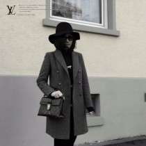M43125-01 原版皮 中號手袋 時尚而實用的中號都市手袋
