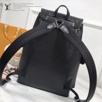 M50159 原版皮 雙肩包 內部空間非常充裕 風格誘人 品位上佳