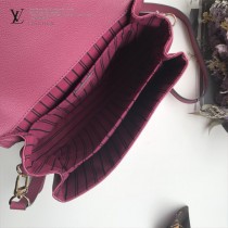 LV-M44072-03 路易威登新款原版皮Meties系列小牛皮壓花郵差包
