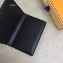 LV-M62899 路易威登新款原版皮黑色壓花卡包