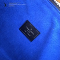 LV-M53300 路易威登新款原版皮BUMBAG腰包