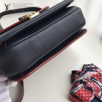 LV-M44072-06 路易威登新款原版皮Meties系列小牛皮壓花郵差包