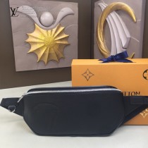 LV-M53300 路易威登新款原版皮BUMBAG腰包