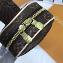 M51870-01 原版皮 腰包 胸包