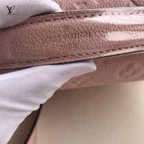 LV-M44072-05 路易威登新款原版皮Meties系列小牛皮壓花郵差包