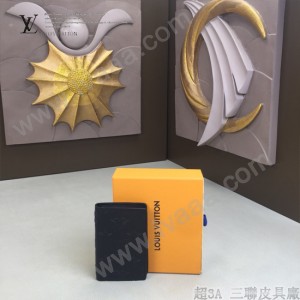 LV-M62899 路易威登新款原版皮黑色壓花卡包