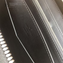 LV-N41503 路易威登新款原版皮壓格黑手包