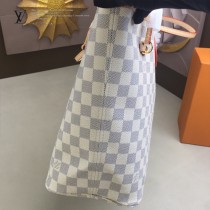 LV-N41361 路易威登新款原版皮Neverfull經典手袋