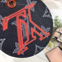 MP1988 LV UPSIDE DOWN ILLUSTRÉ 包飾與鑰匙扣