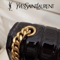YSL原版皮新款532595   BABY VICKY BAG 中號斜背包 原版小羊皮  進口五金