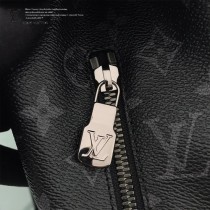 LV-M43409  路易威登新款原版皮閃電系列男士雙肩包書包