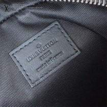 LV-M43681  路易威登新款原版皮男士斜背包