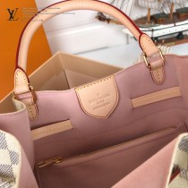 LV-N41579  路易威登新款原版皮走秀系列白格手提斜背水桶包