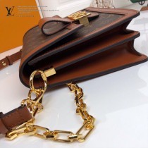 LV-M52019 新款原版皮 專櫃走秀系列郵差包