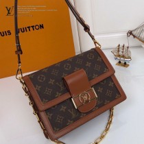 LV-M52019 新款原版皮 專櫃走秀系列郵差包