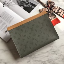 LV-M61692-01 新款原版皮 POCHETTE VOYAGE手袋