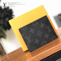 LV-M61695  路易威登專櫃同步原版皮系列男士短夾