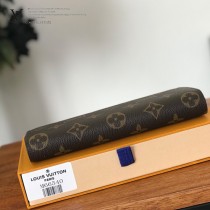 LV-M66540-01  路易威登經典款BRZZA系列男士長夾 西裝夾