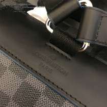LV-N42422  路易威登新款專櫃同步男士限量雙肩包