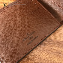 LV-M60895-01  路易威登專櫃同步原版皮系列男士短夾