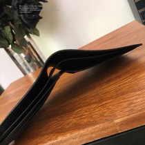 LV-N62663-01  路易威登新款原版皮男士短夾