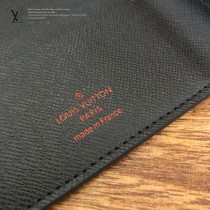 LV-M62046  路易威登專櫃同步原版皮系列男士短夾
