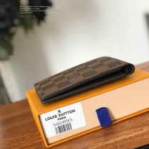 LV-M60895-02  路易威登專櫃同步原版皮系列男士短夾