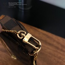 LV-N58009  路易威登新款專櫃同步原版皮系列晚宴包 手包