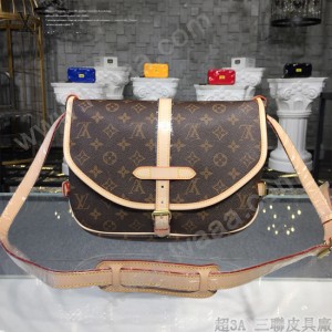 LV-M40710  路易威登新款經典LU SAUMUR中號手袋