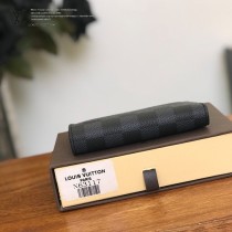LV-N63117  路易威登新款原版皮卡包