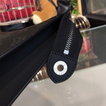 LV-M61692 路易威登新款經典LU POCHETTE VOLGA中號手包