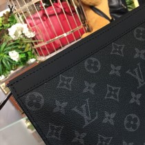 LV-M61692 路易威登新款經典LU POCHETTE VOLGA中號手包