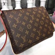 LV-M51257  路易威登新款經典Monogram中古挎包