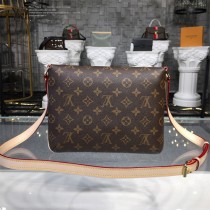 LV-M51257  路易威登新款經典Monogram中古挎包