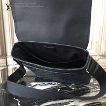 LV-N41031-01  路易威登新款經典DISTRICT小號男士斜背包