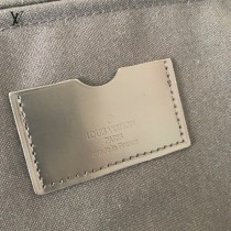 LV-N21225  路易威登新款經典款黑格原單拉桿箱