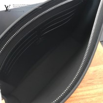 LV-N41696-01  路易威登新款男士手包 化妝包