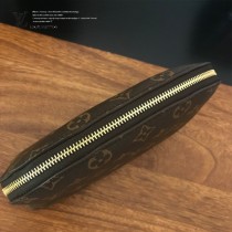 M47353 新款 中號老花原版皮手包化妝包