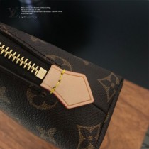 M47353 新款 中號老花原版皮手包化妝包