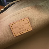 M47353 新款 中號老花原版皮手包化妝包