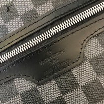 LV-23297 經典款黑格原單拉桿箱