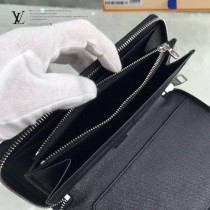 M30513-01 新款原版皮男士拉链钱夹